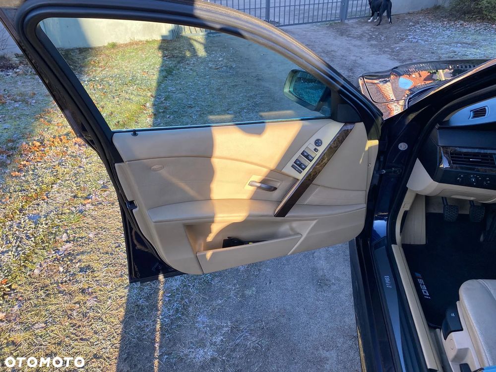 BMW Seria 5 530i - 10