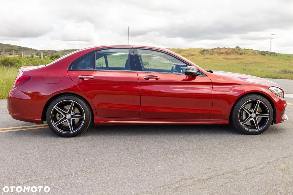 Mercedes-Benz Klasa C 450 AMG 4-Matic 7G-TRONIC - 3