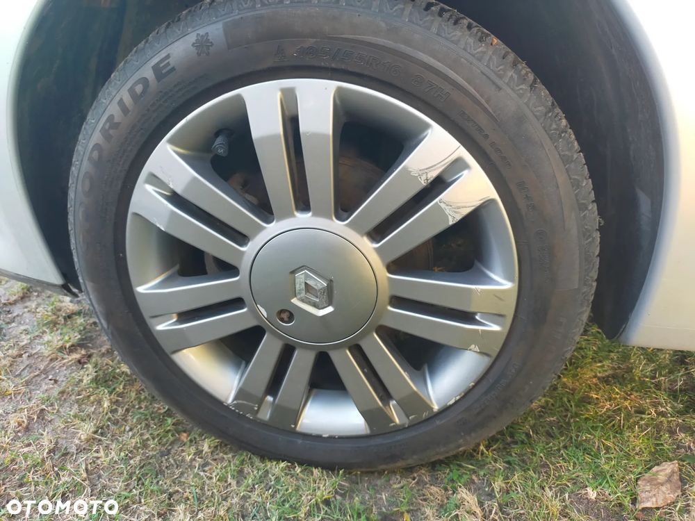 Renault Modus - 11