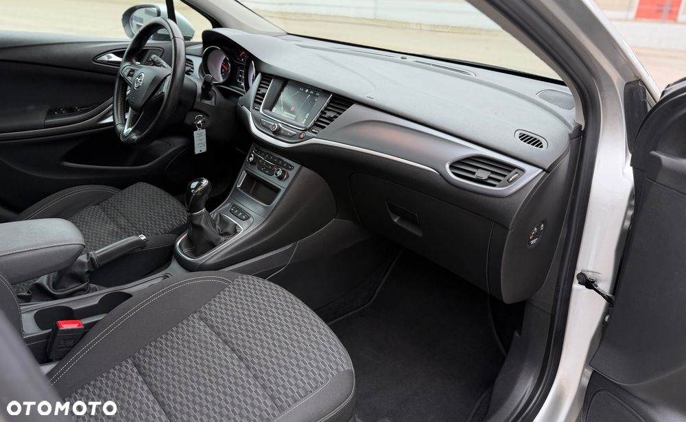 Opel Astra 1.6 CDTI Dynamic S&S - 22