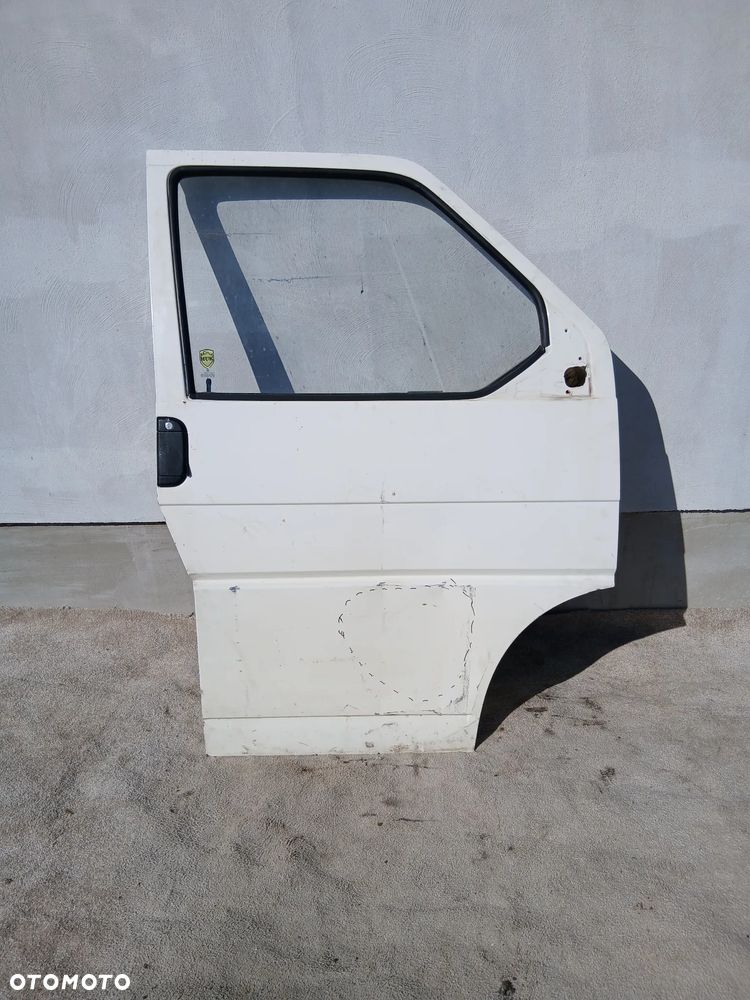 DRZWI PRZEDNIE PRAWE VW T-4 KOMPLETNE - 1