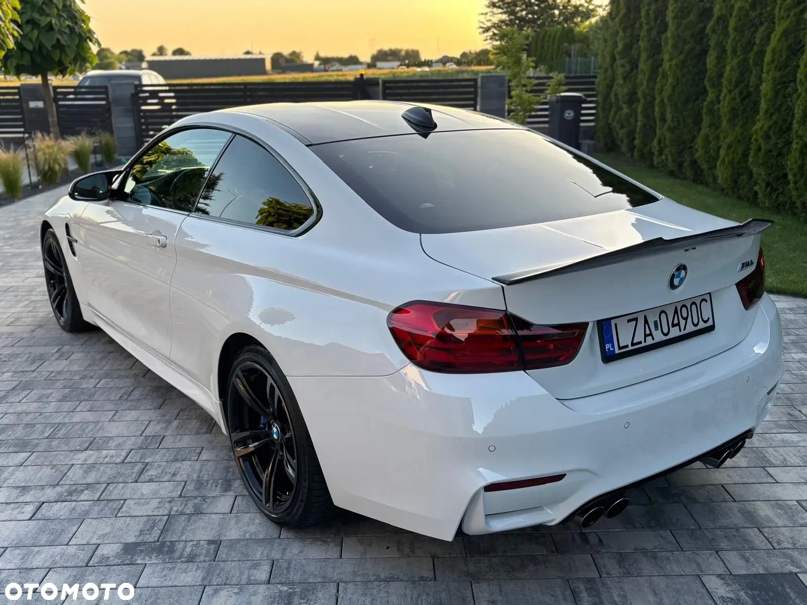 BMW M4 Coupe DKG - 2