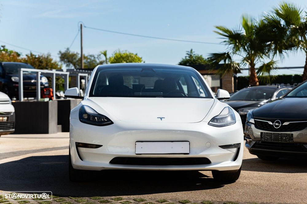 Tesla Model 3 2021 photo 2