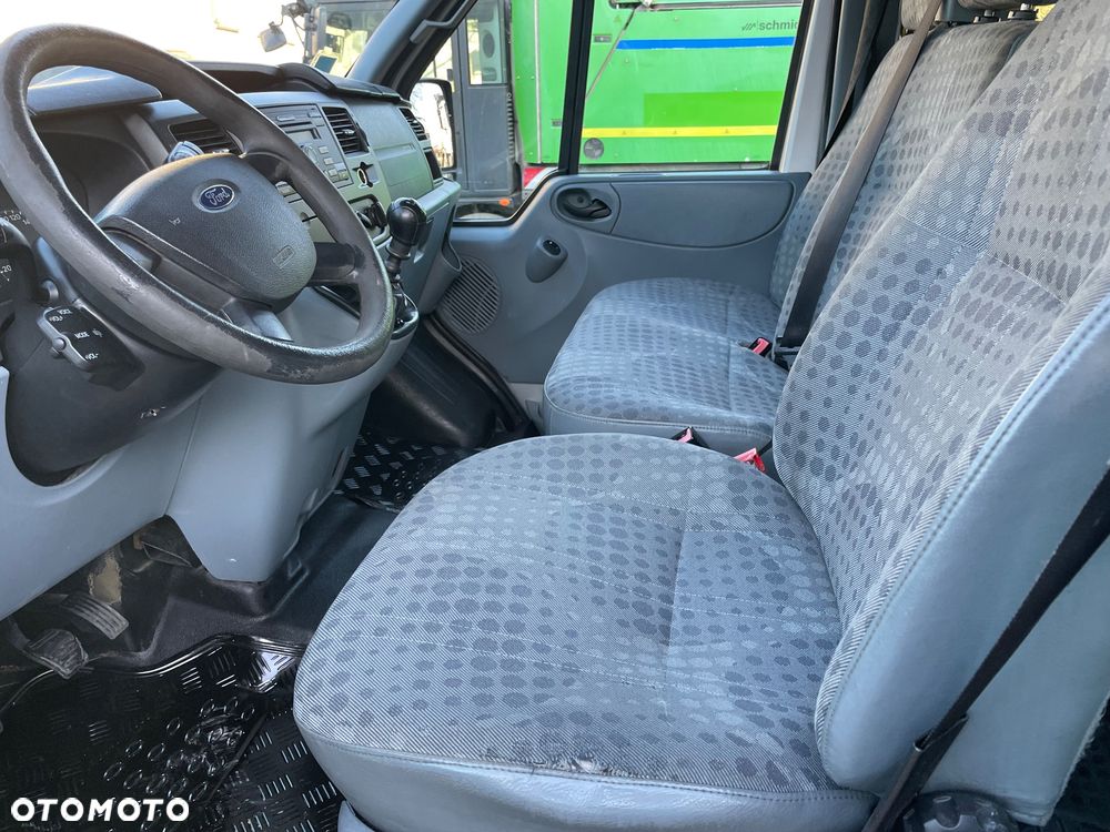 Ford Transit - 20