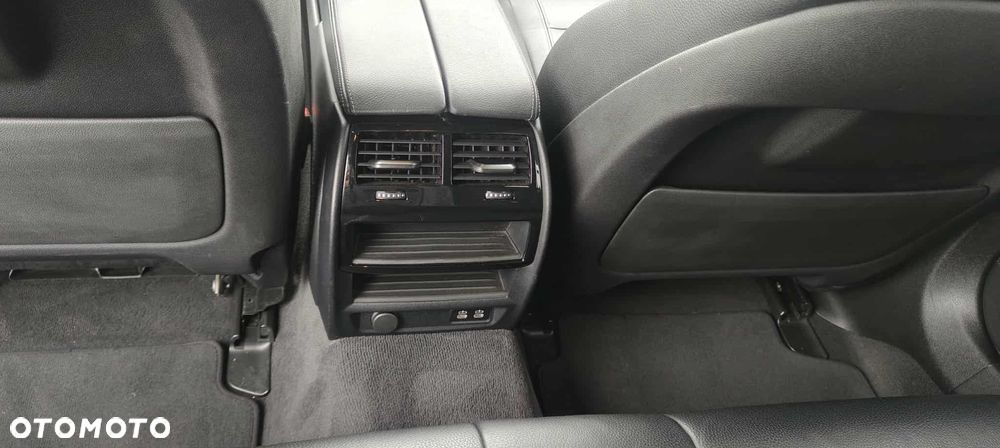 BMW Seria 5 520d M Sport Edition - 33