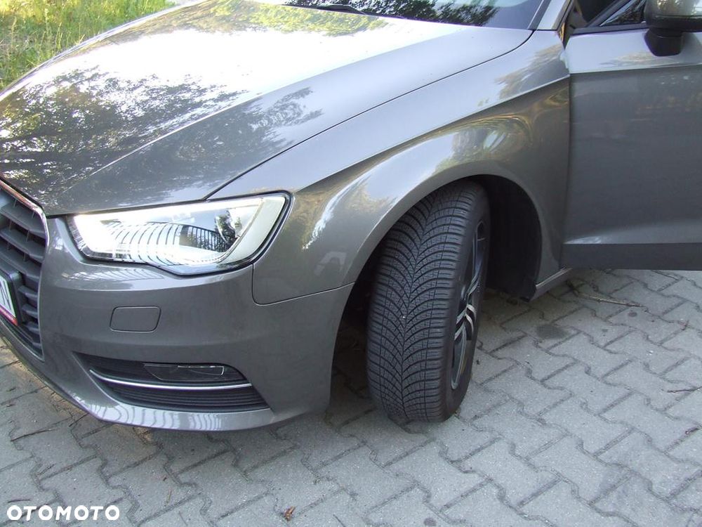 Audi A3 Sportback 1.4 TFSI Attraction - 10