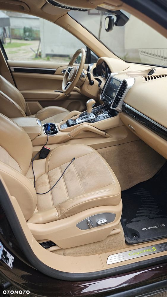 Porsche Cayenne Tiptronic S Platinum Edition - 9