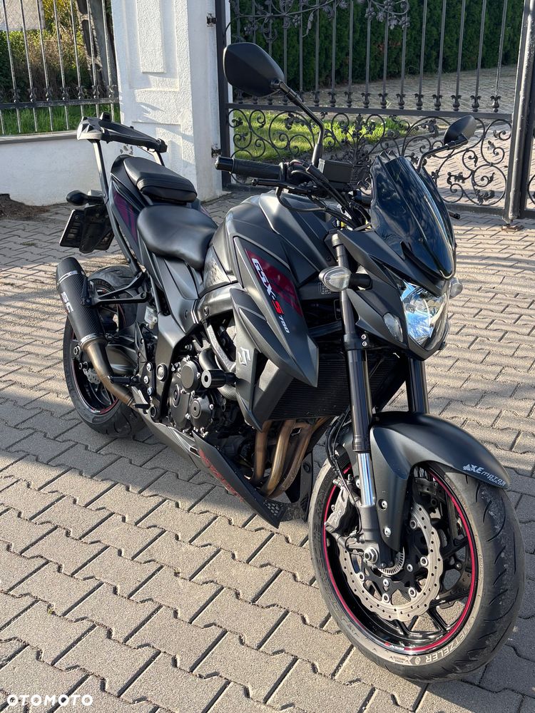 Suzuki GSX - 1