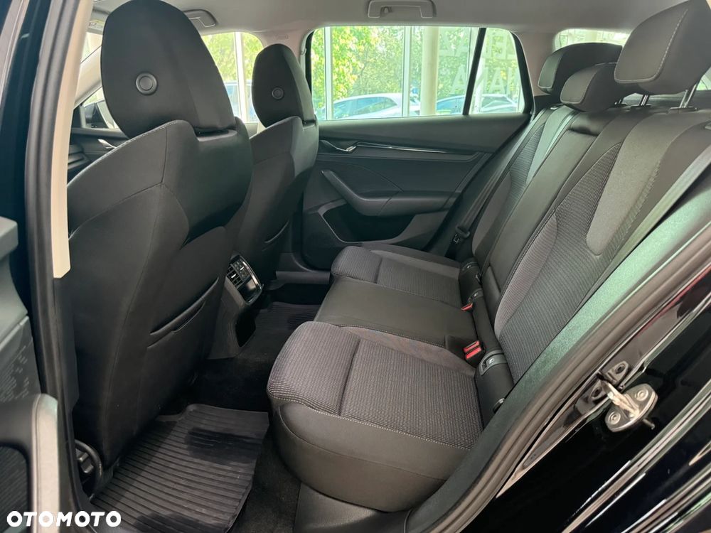 Skoda Octavia 1.5 TSI ACT Ambition DSG - 8