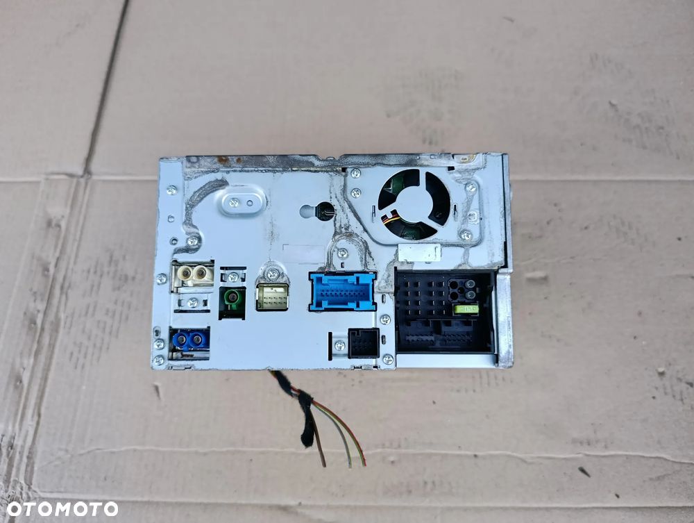 MERCEDES W204 RADIO RADIOODTWARZACZ A2049061002 - 4