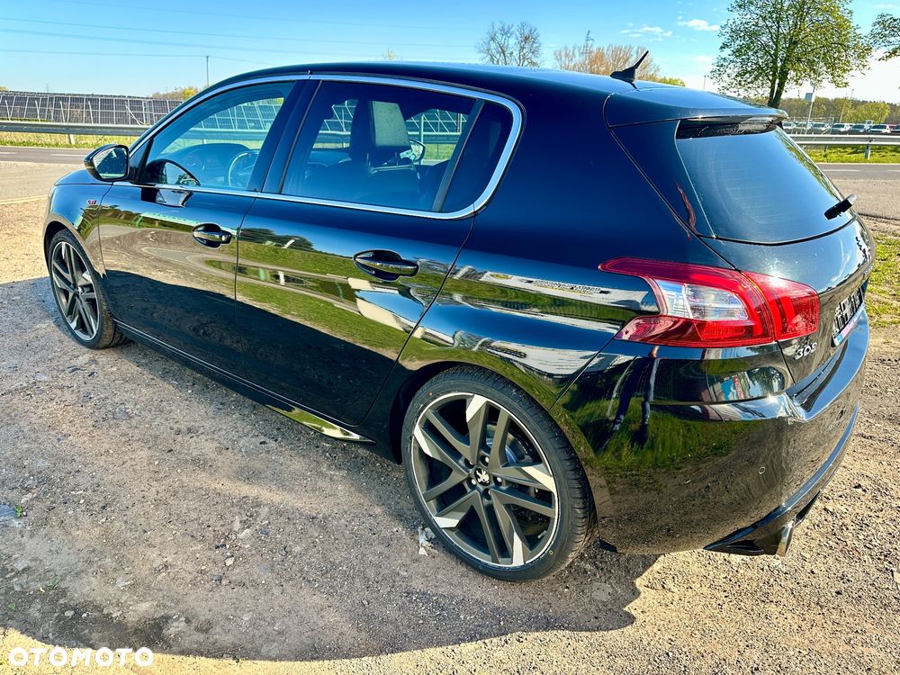 Peugeot 308 1.6 e-THP GTi by Sport S&S - 2