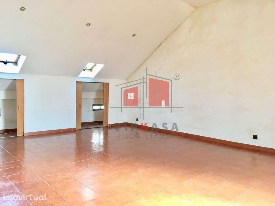 Quarto para arrendamento na Ajuda - Grande imagem: 2/10