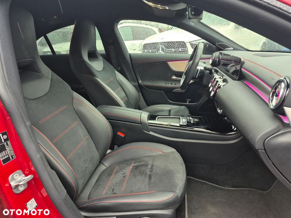 Mercedes-Benz CLA 200 AMG Line 7G-DCT - 28