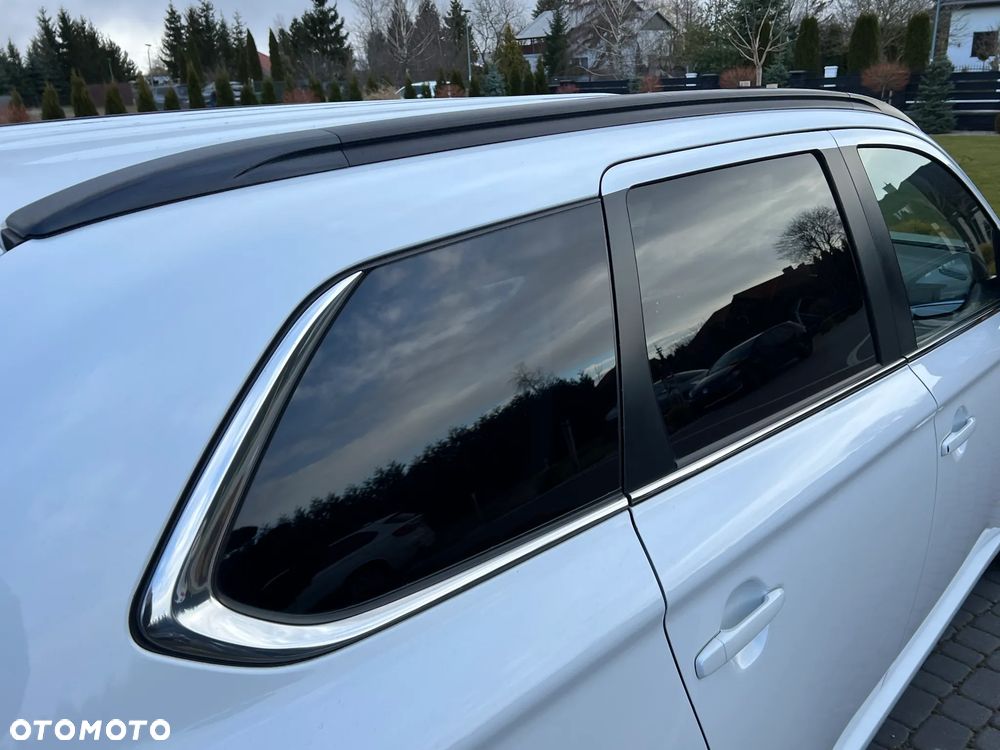 Mitsubishi Outlander 2.0 4WD Plus - 34