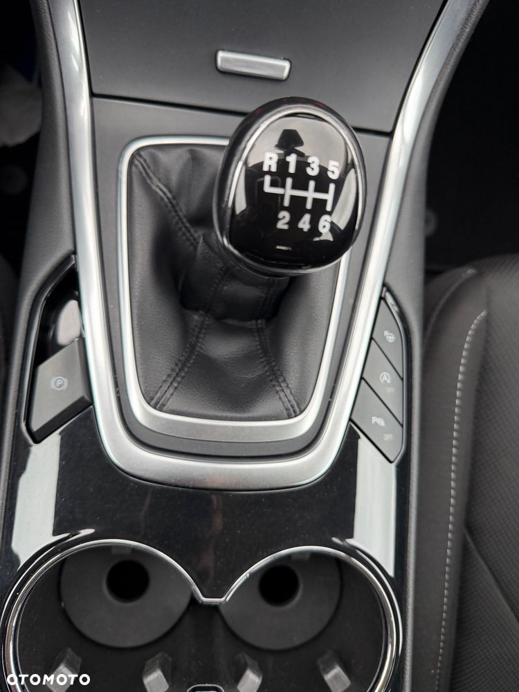 Ford S-Max - 35