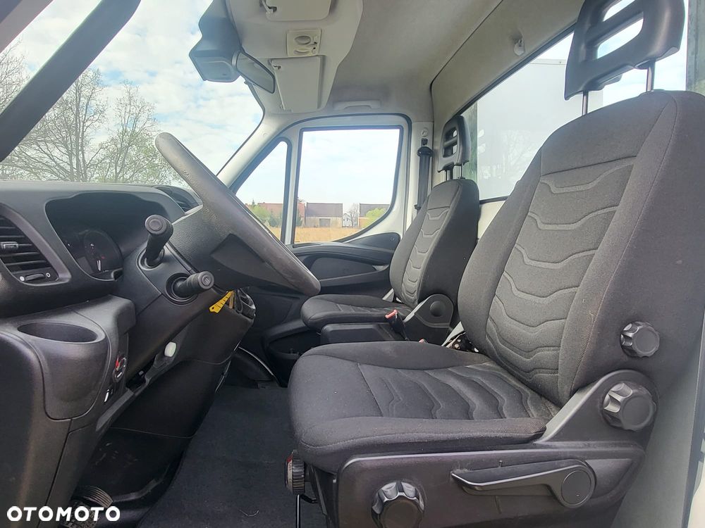Iveco DAILY - 21