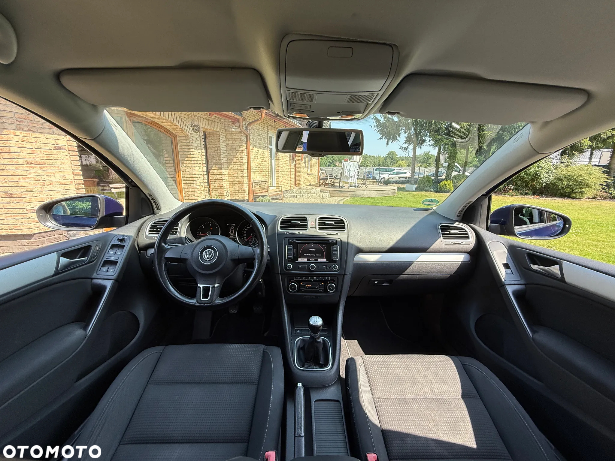Volkswagen Golf 1.6 TDI DPF BlueMotion Technology move - 27