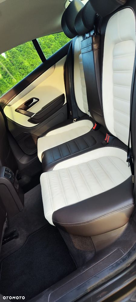 Volkswagen CC 3.6 V6 4Motion DSG - 22