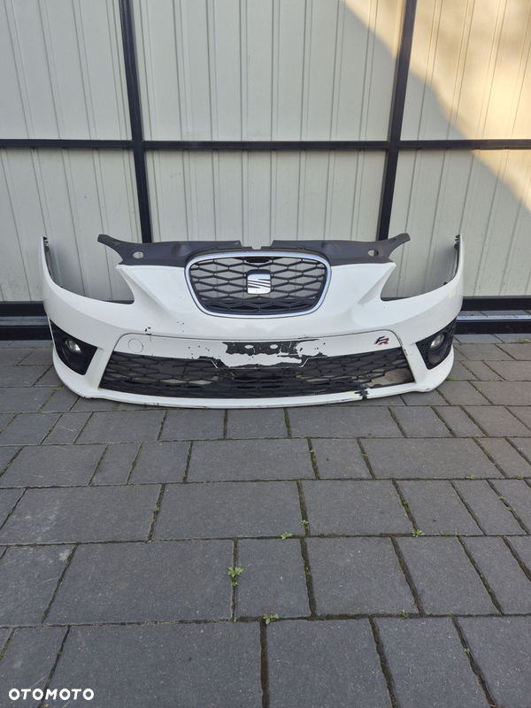 Zderzak przód przedni seat Leon FR cupra lift rok 09 kod LB9A