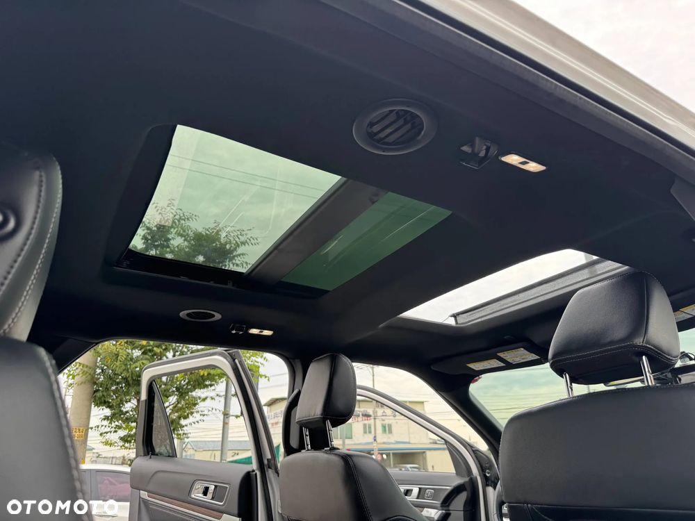 Ford Explorer - 19