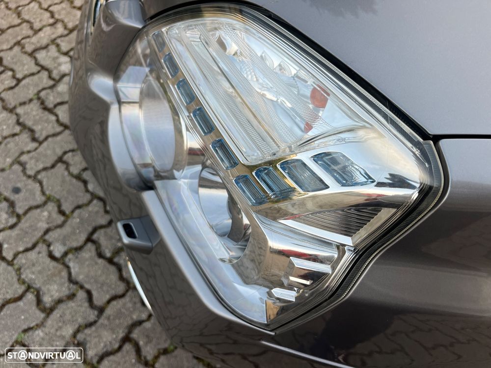 Nissan X-Trail 2.0 DCi 4x4 DPF Platinum - 29