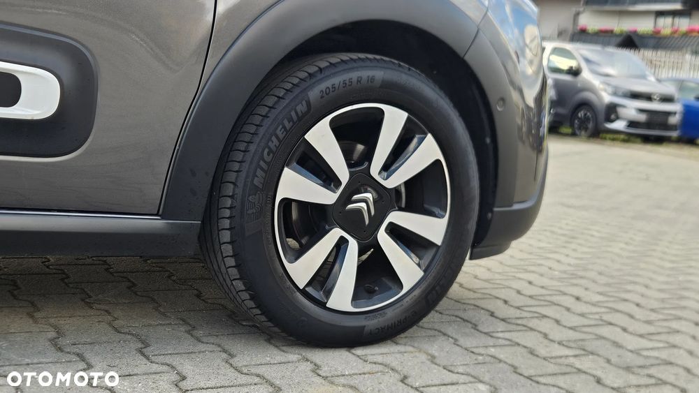 Citroën C3 1.2 PureTech Shine - 19