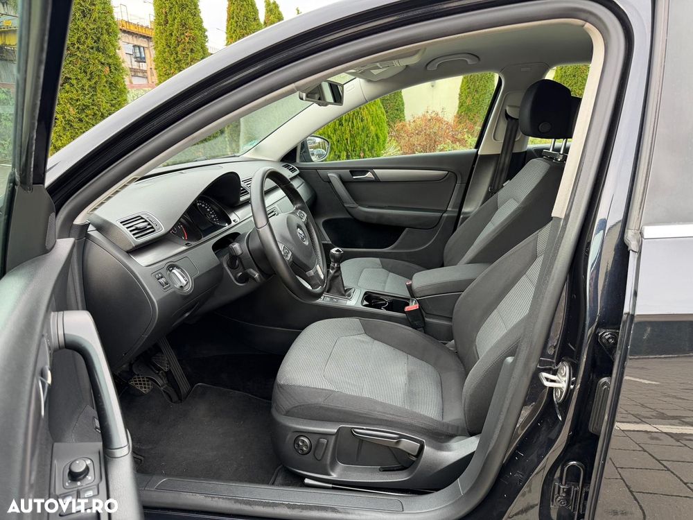 Volkswagen Passat Variant 2.0 Blue TDI SCR Comfortline - 9