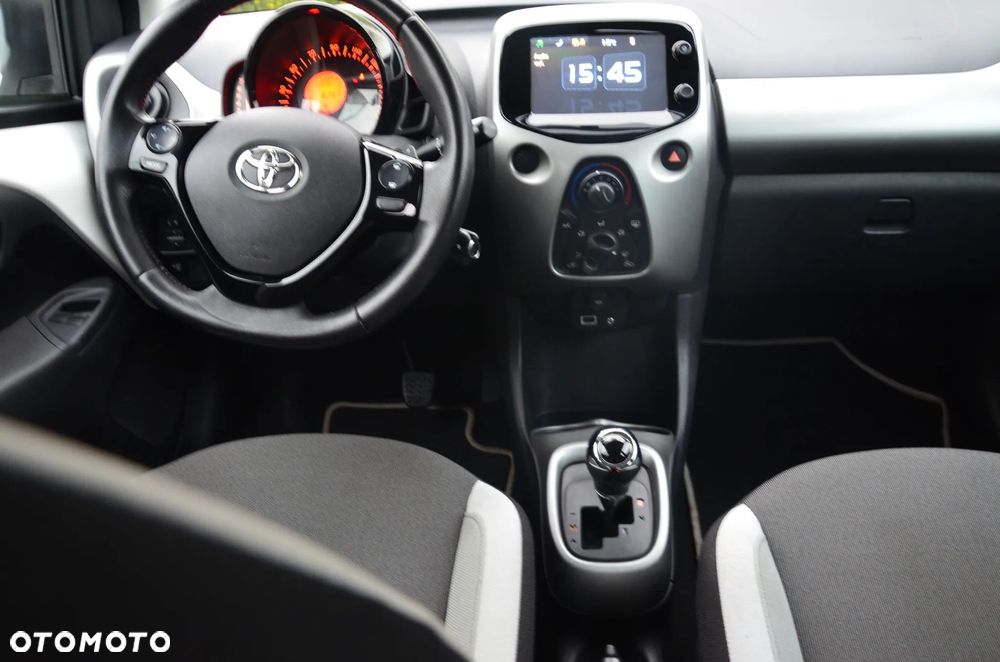 Toyota Aygo - 16
