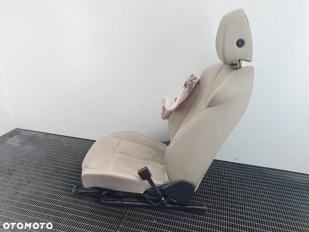 FOTEL PRZÓD PRZEDNI PRAWY PASAŻERA SKODA OCTAVIA IV EU WYSTRZELONY - 6