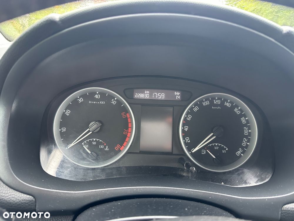 Skoda Roomster - 9