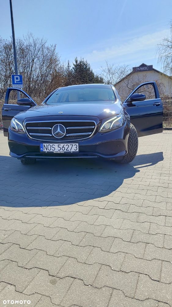 Mercedes-Benz Klasa E 300 9G-TRONIC Exclusive - 3