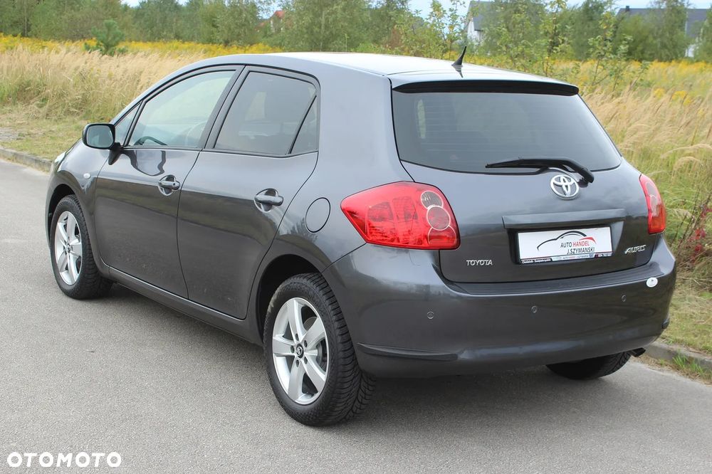 Toyota Auris 1.6 MultiMode Executive - 4