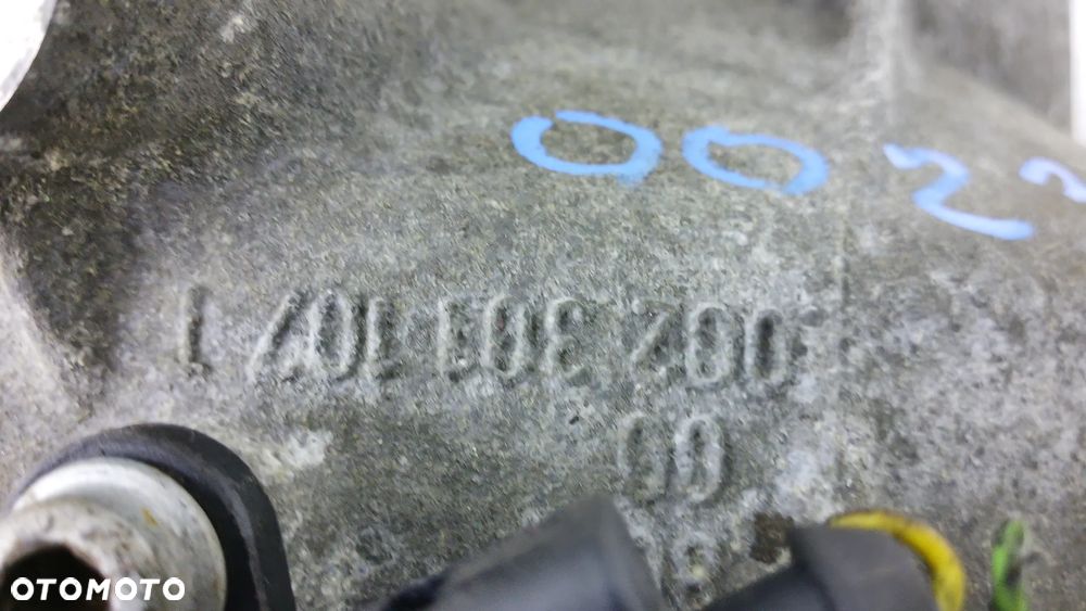 Skoda Fabia I 1.4 MPI Skrzynia biegów  002 301 107 T - 5