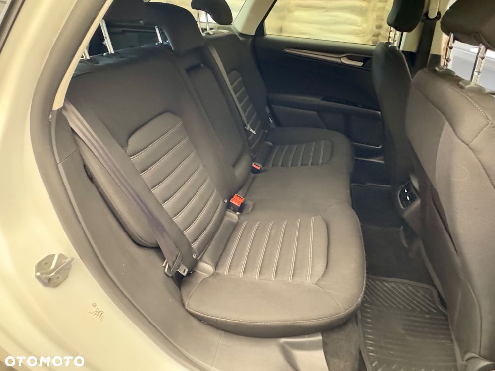 Ford Mondeo 2.0 EcoBlue Titanium - 29