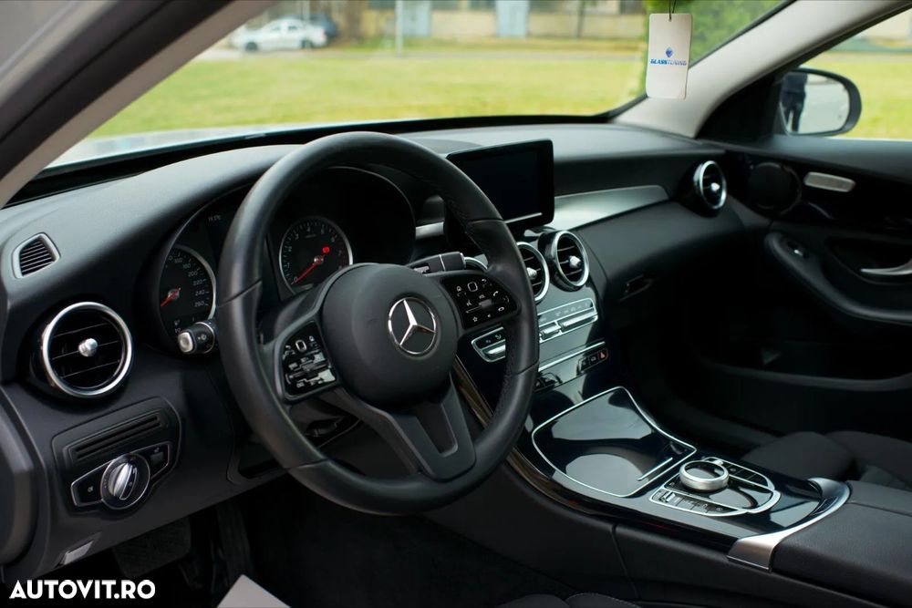 Mercedes-Benz C 180 T 9G-TRONIC - 12