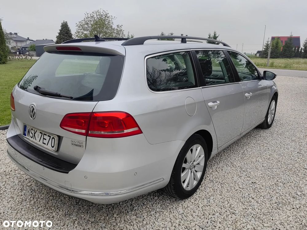 Volkswagen Passat 2.0 TDI Highline R-Style - 15