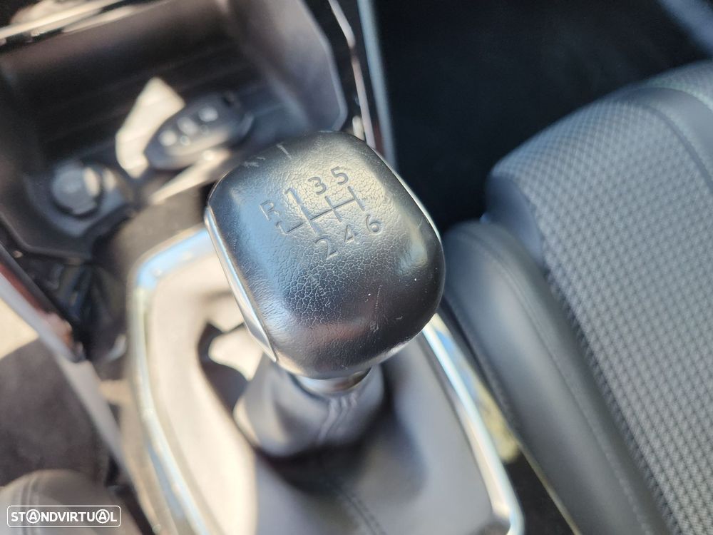 Peugeot 208 1.5 BlueHDi GT Pack - 41