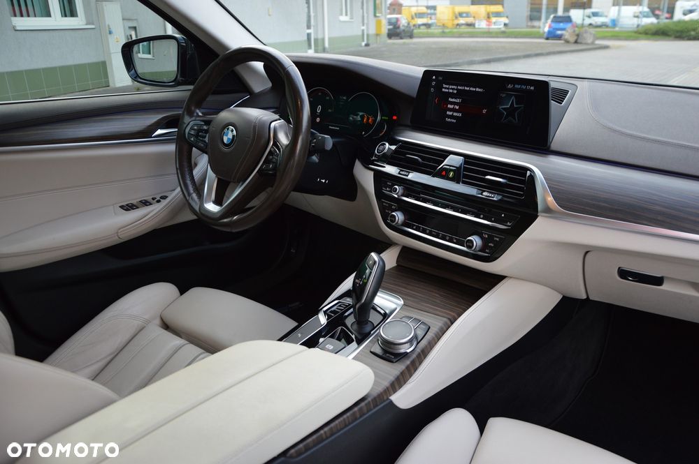 BMW Seria 5 2017 photo 5