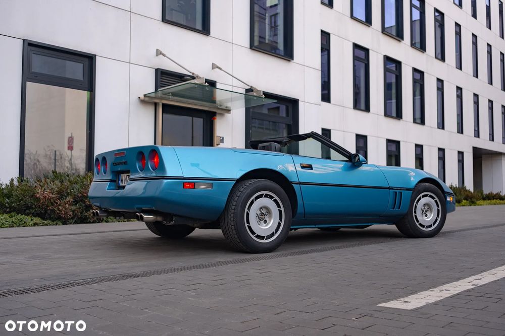 Chevrolet Corvette - 7