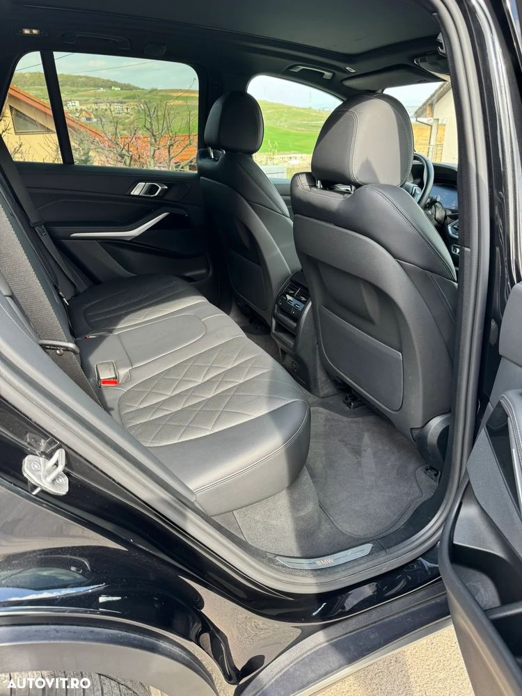 BMW X5 2022 — imagine 12