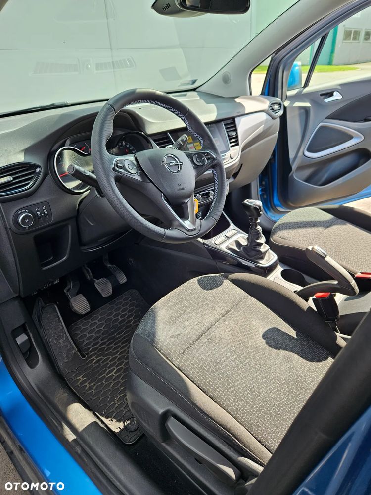 Opel Crossland X - 12