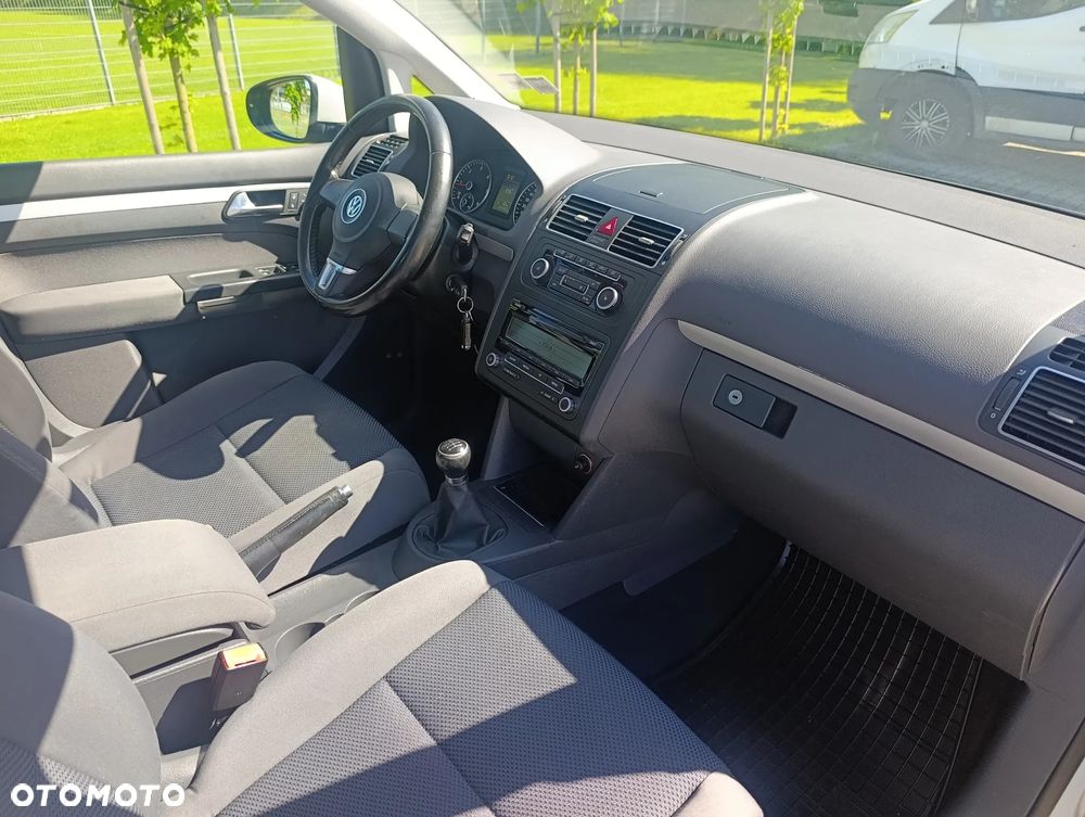 Volkswagen Touran 1.6 TDI DPF BlueMotion Technology Life - 20