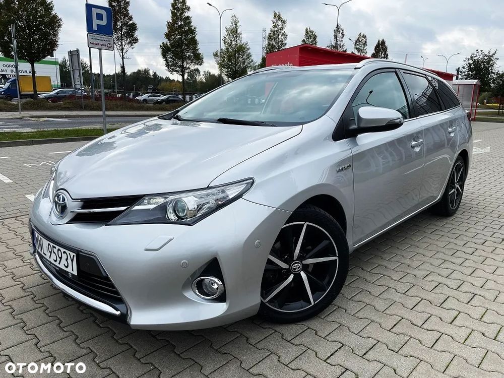Toyota Auris - 1