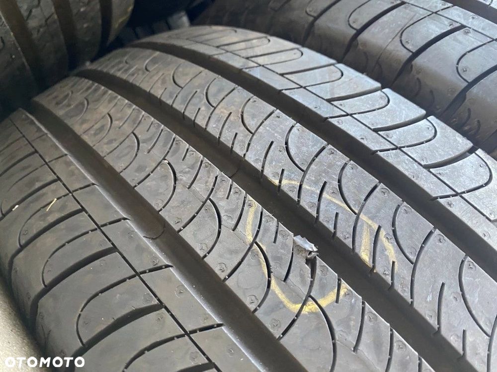 215/60/17C Goodyear EfficientGrip_DEMO_2szt_(613) - 4
