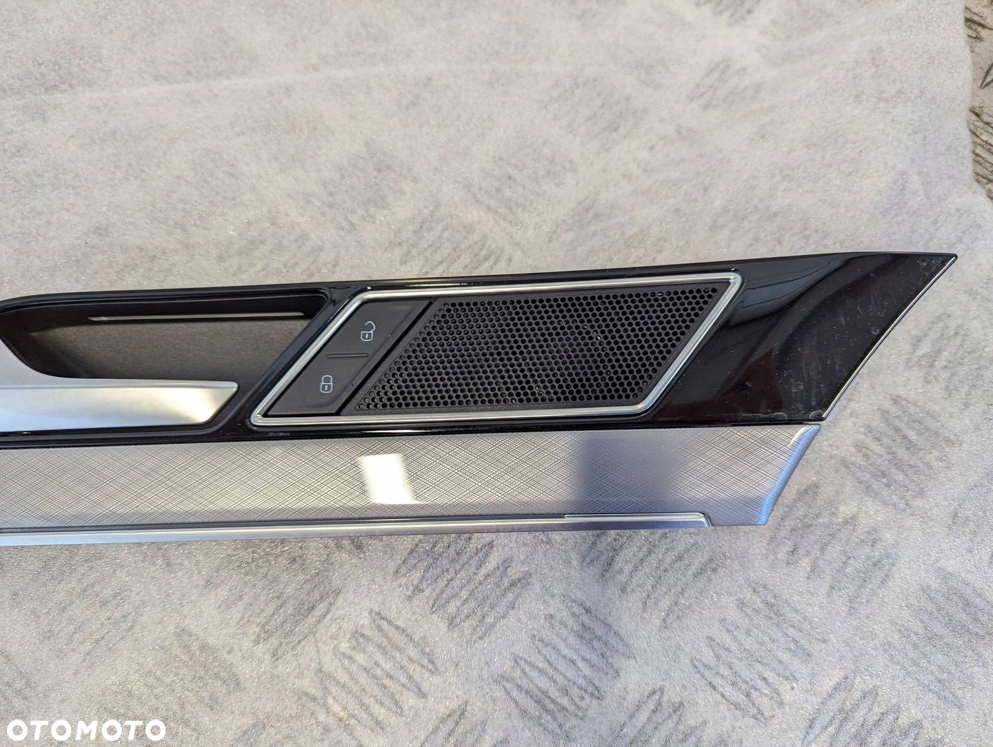 VW PASSAT B8 dekor listwa drzwi przód przedni lewy Led Ambiente - 2