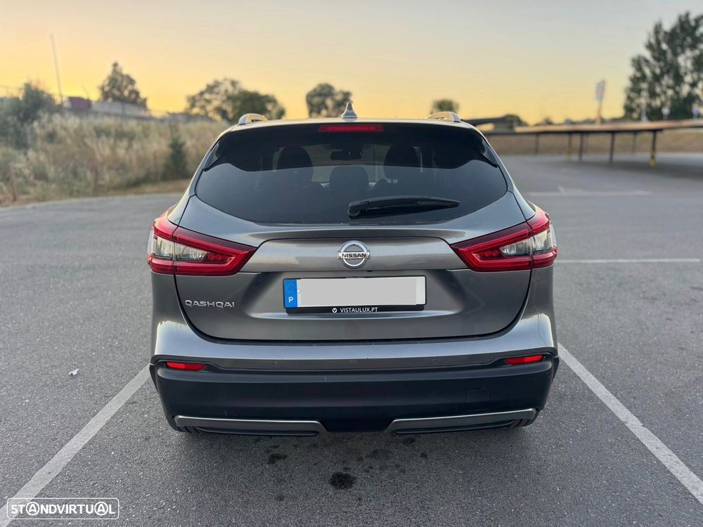 Nissan Qashqai 1.6 dCi Xtronic TEKNA - 4