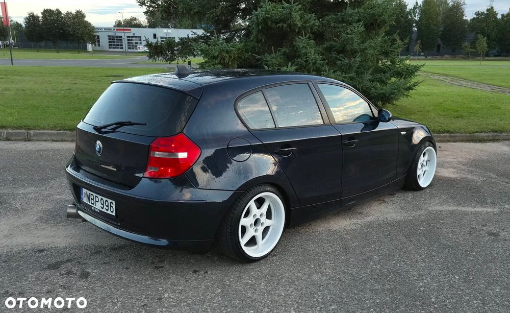 BMW Seria 1 118d - 4