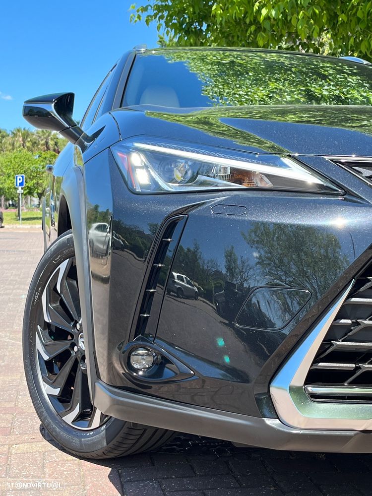 Lexus UX 300e Executive Line - 4
