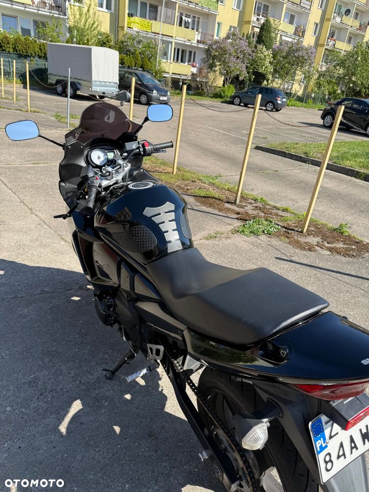 Suzuki GSX - 14