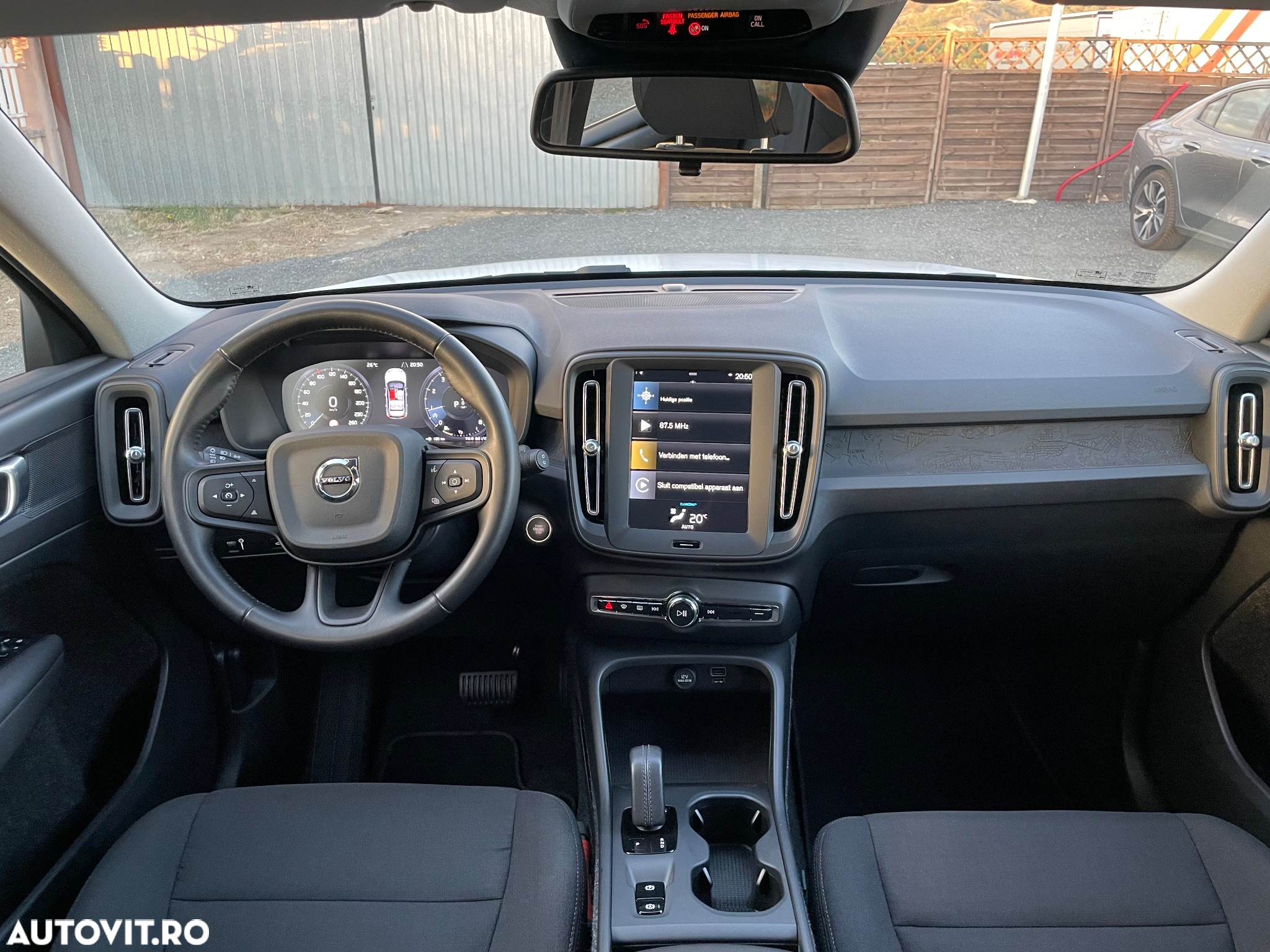 Volvo XC 40 T2 AT8 Momentum - 5